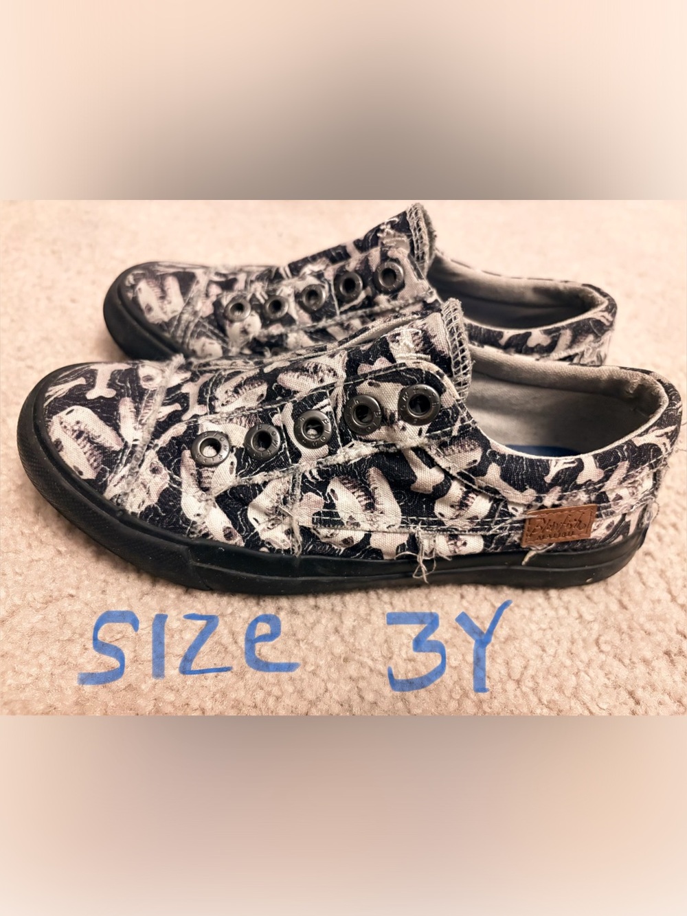 Blowfish Black & White Dino bones Patterned Slip-On Kids Sneakers